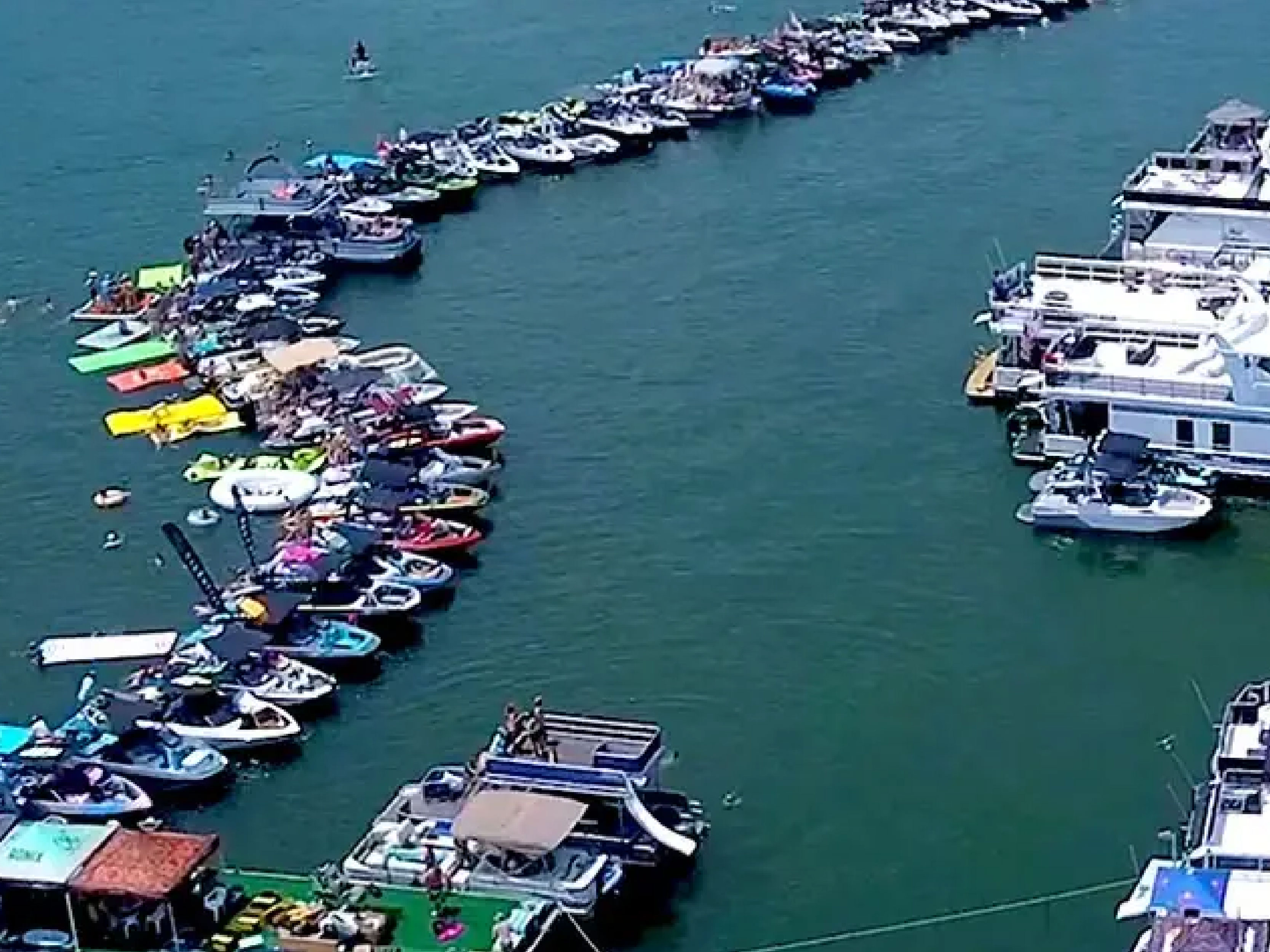 The Axis Guide To Tailgating By Boat
