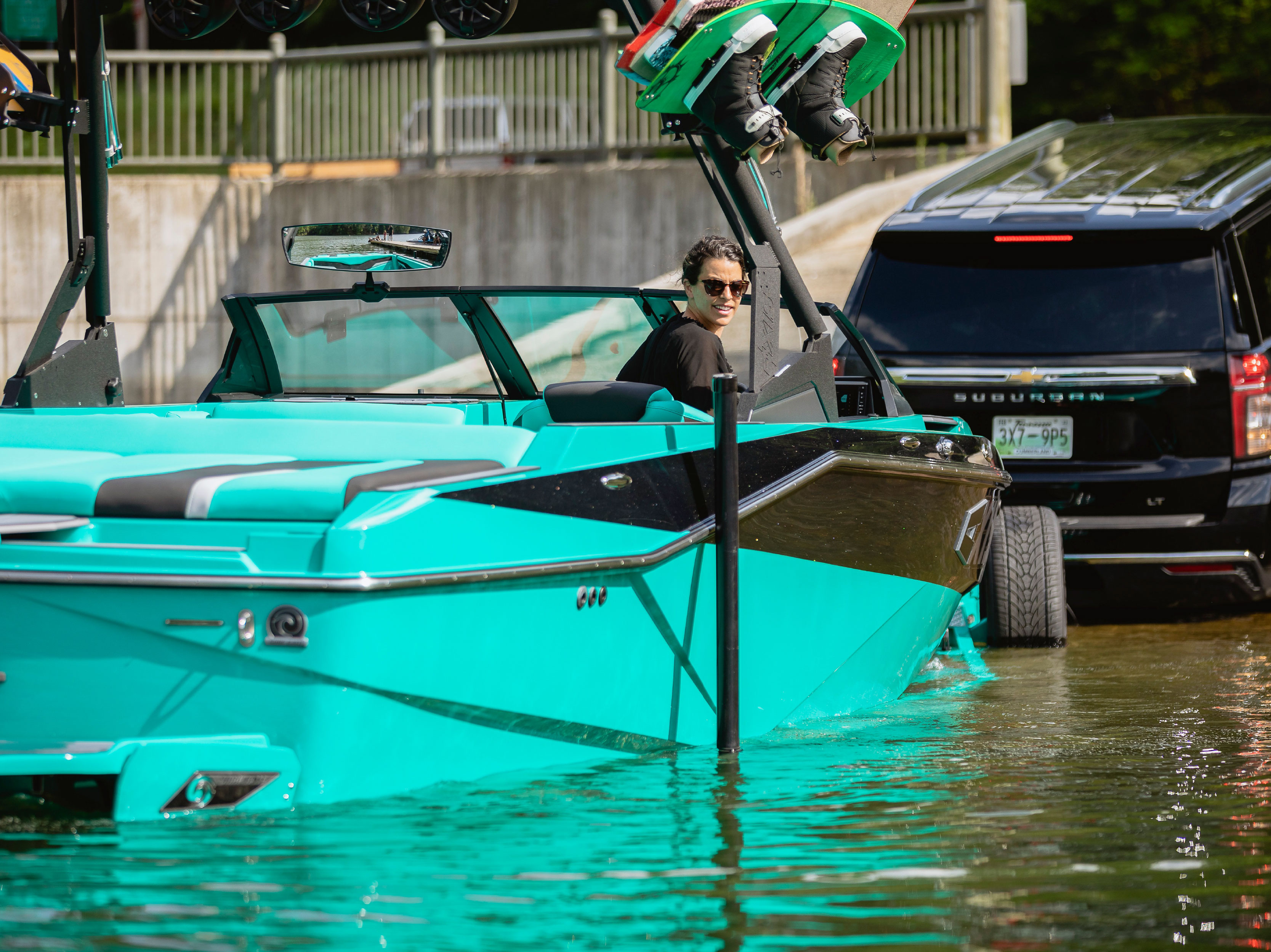 Boat Like A Pro Part 2: How To Launch Your Axis At The Ramp